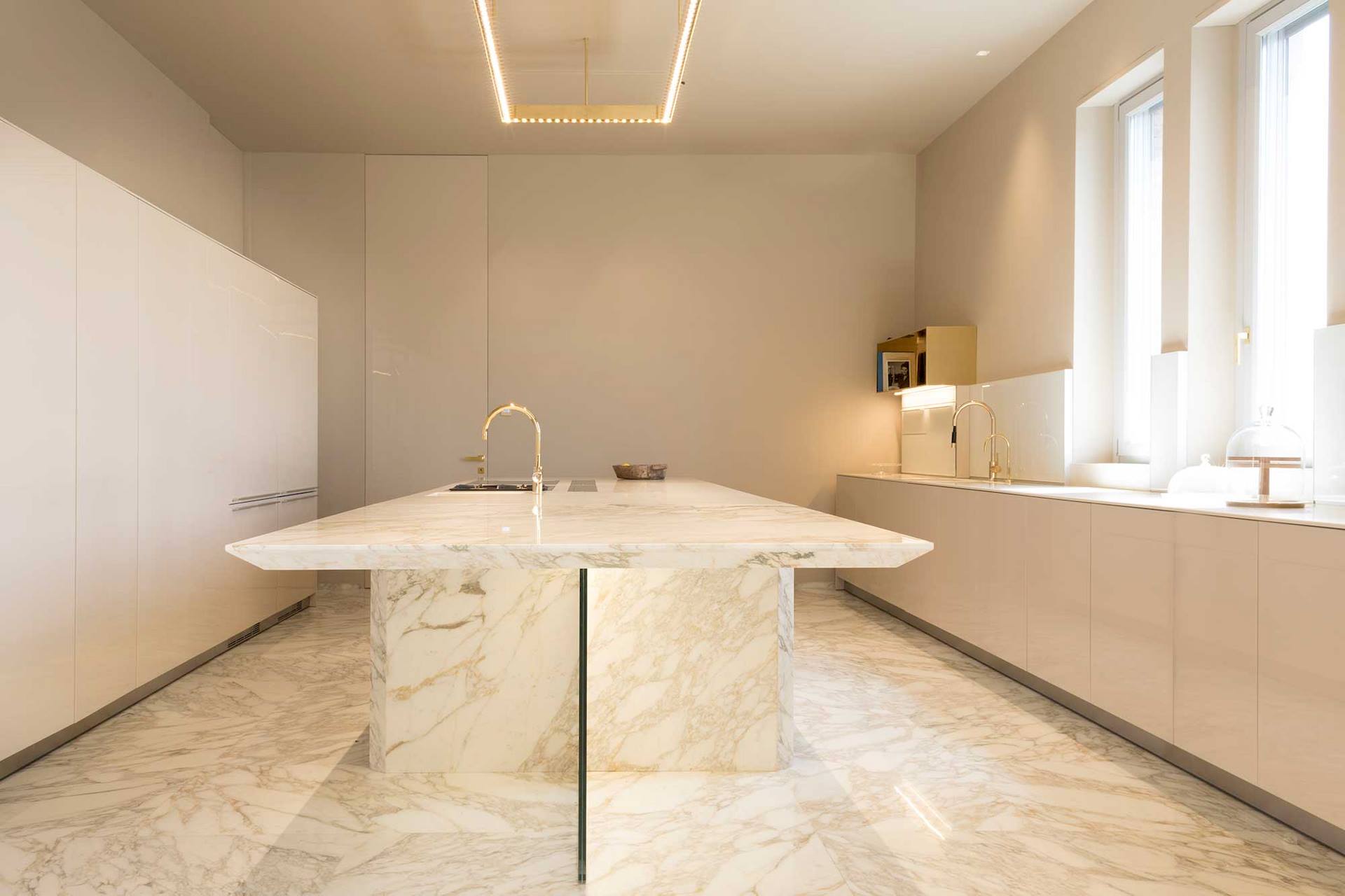 cucina design la villa sul palazzo attico luxury ramon estive architetto roma lavoro realizzato dal gruppo rodi 