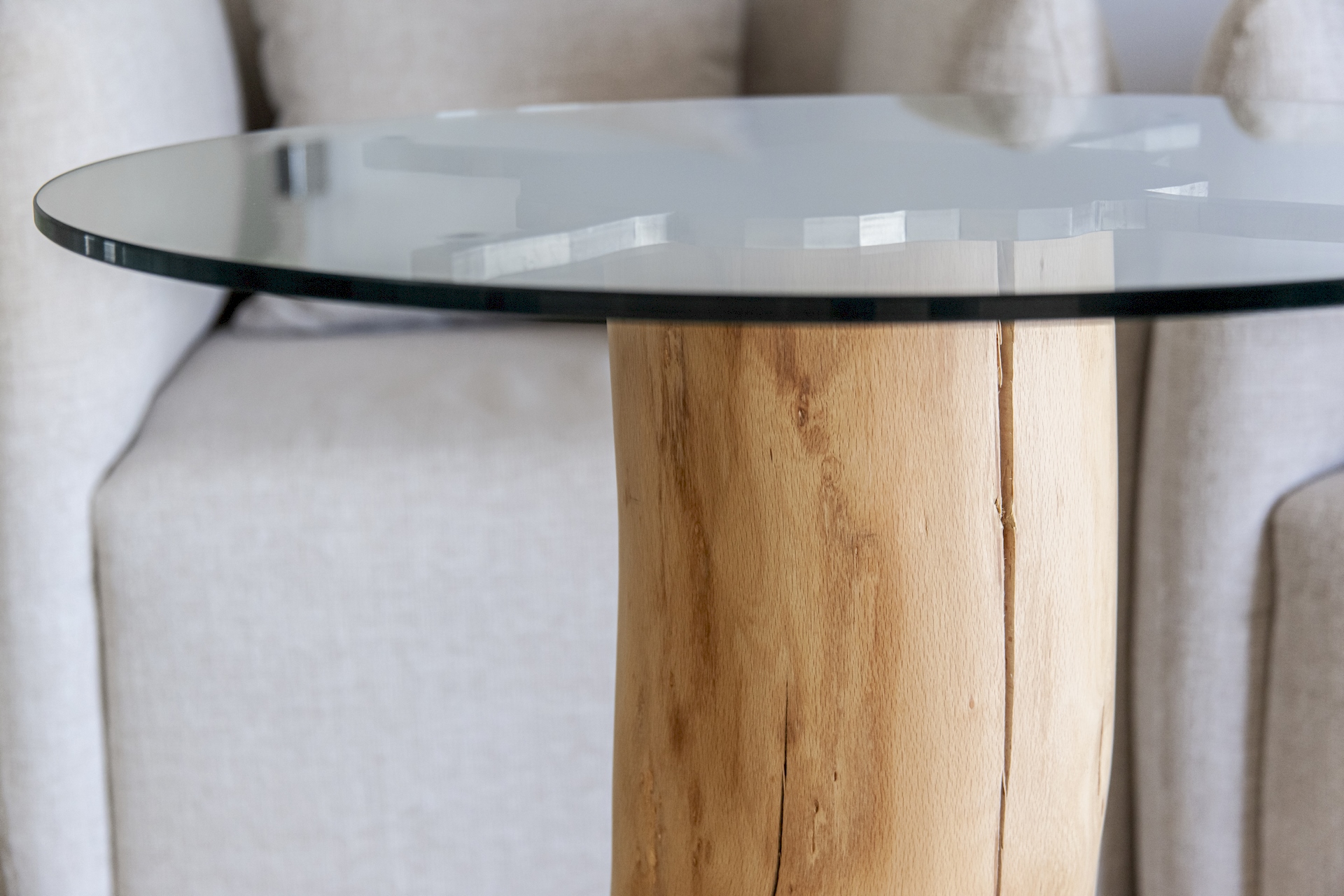 tavolo di vetro camera suite di lusso contract Masseria Longa di Otranto a Lecce realizzato dal Gruppo Rodi